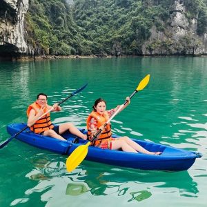 Kayaking In Ha Long Bay 2days
